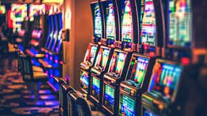 rogtot mobile app interface showing sportsbook markets and live-dealer options